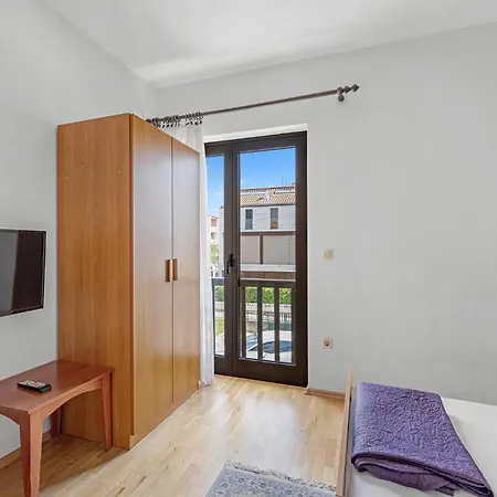 2 Bedroom Stunning In Vodice